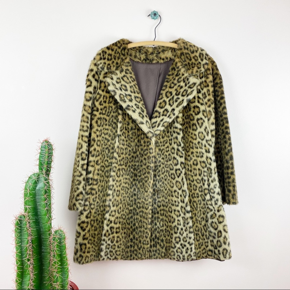 ❌SOLD❌ DO NOT BUY🚫VTG 60/70s Astraka WWF Faux Fur Leopard Print Coat - Picture 2 of 10